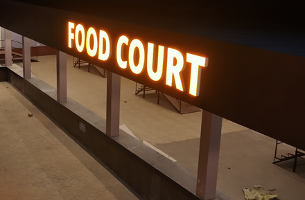 Food Court and Dining Zones